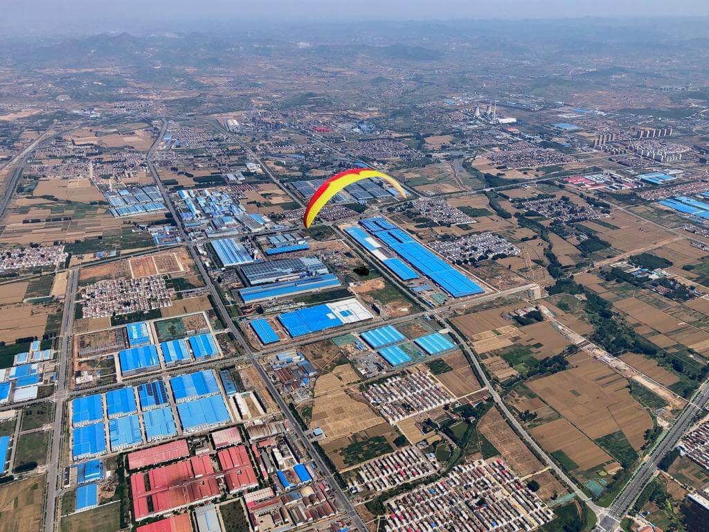 Antonio flying high above Linzhou